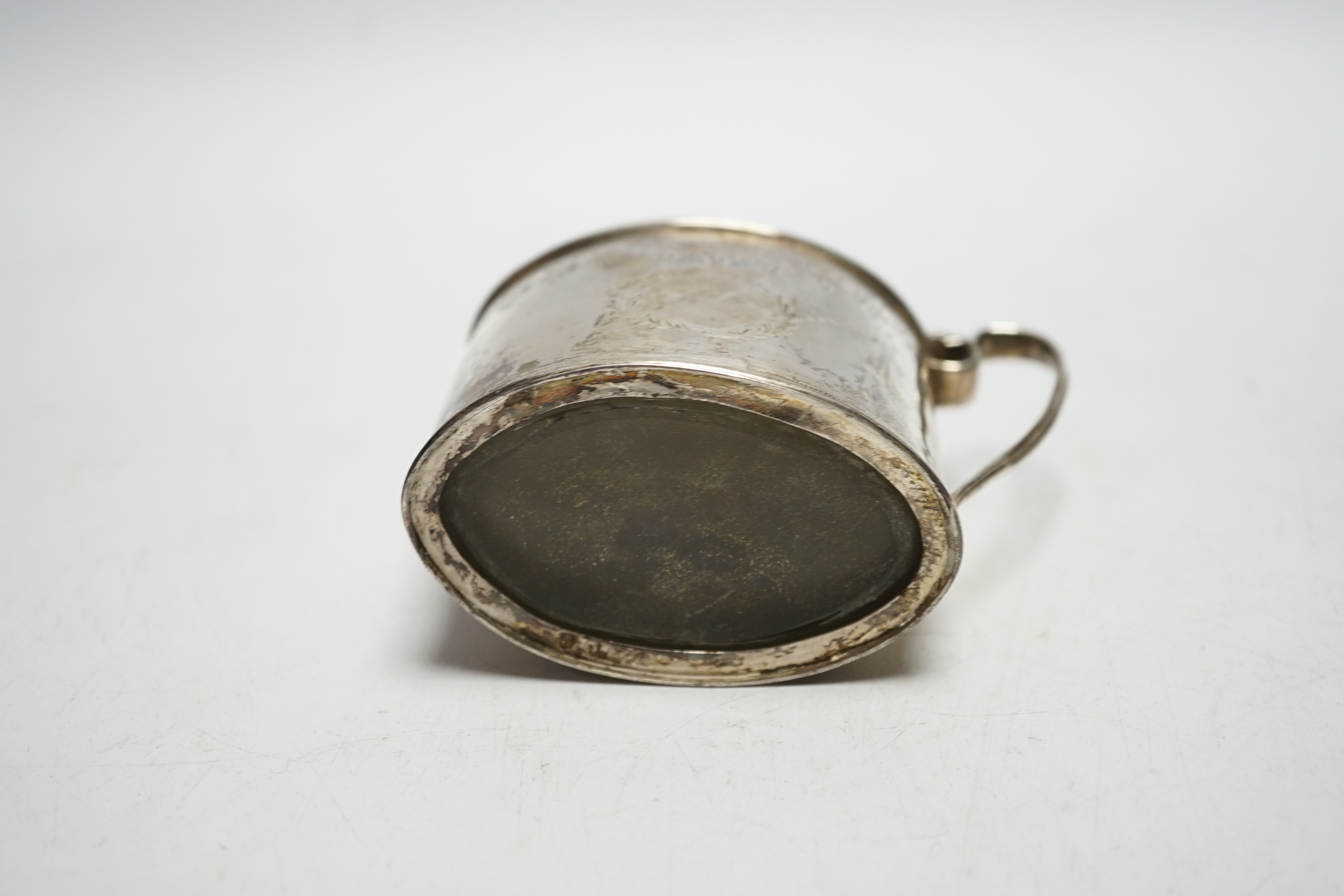 A George III silver oval mustard pot, John Gold, London, 1798, length 77mm.